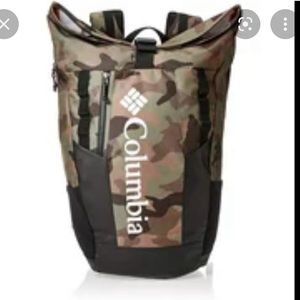 NWOT Columbia camouflage roll top backpack